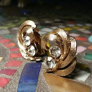 Vintage, Lisner Gold & Crystal Clip-on Earrings